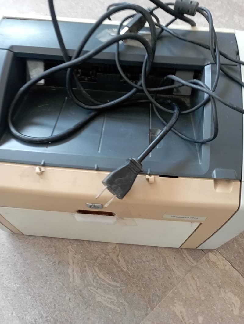 Printer hp 1022 2