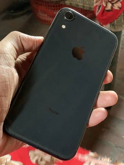 iPhone XR (bypass 128 gb)