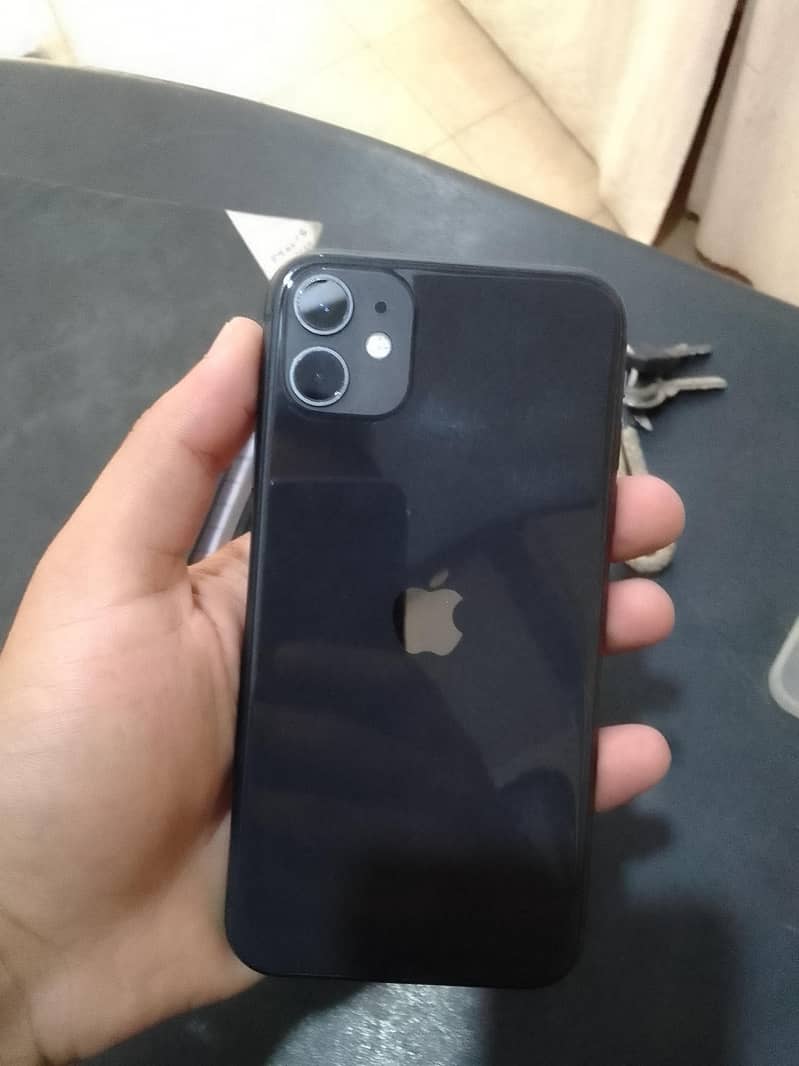 Apple iPhone 11 4