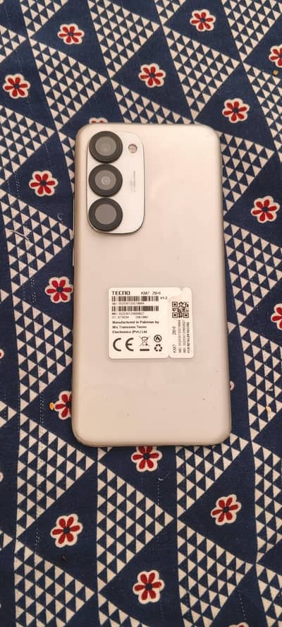 Tecno spark 40 pro plus
