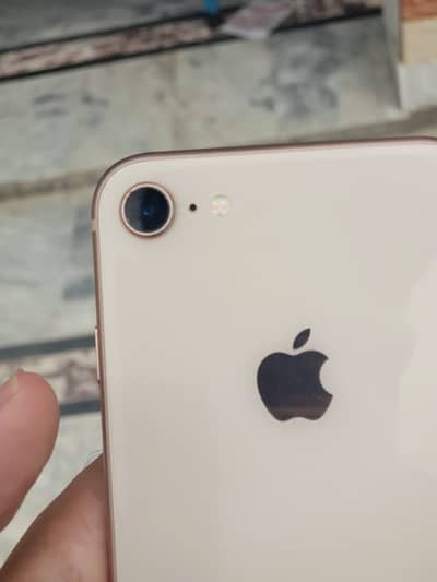 Apple iPhone 8