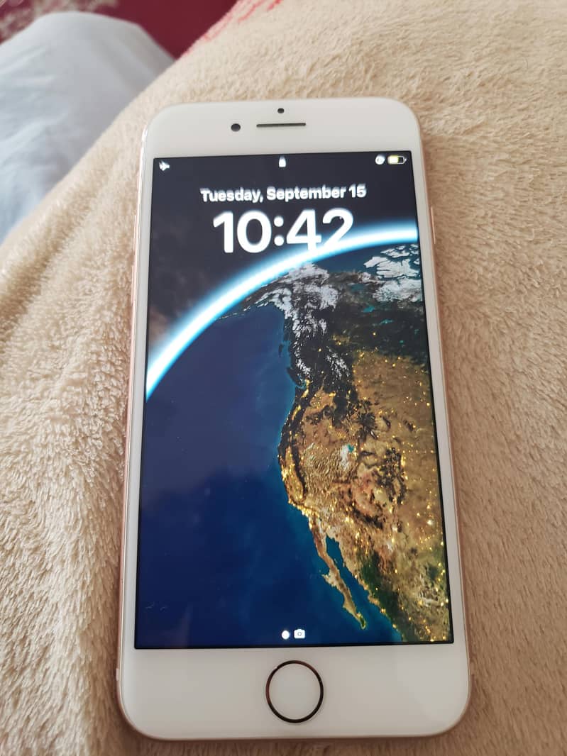 Apple iPhone 8 4