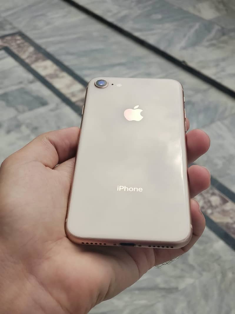 Apple iPhone 8 7