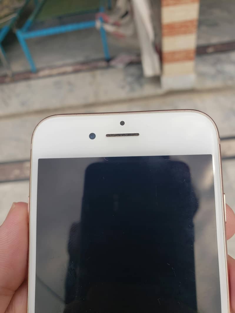 Apple iPhone 8 12
