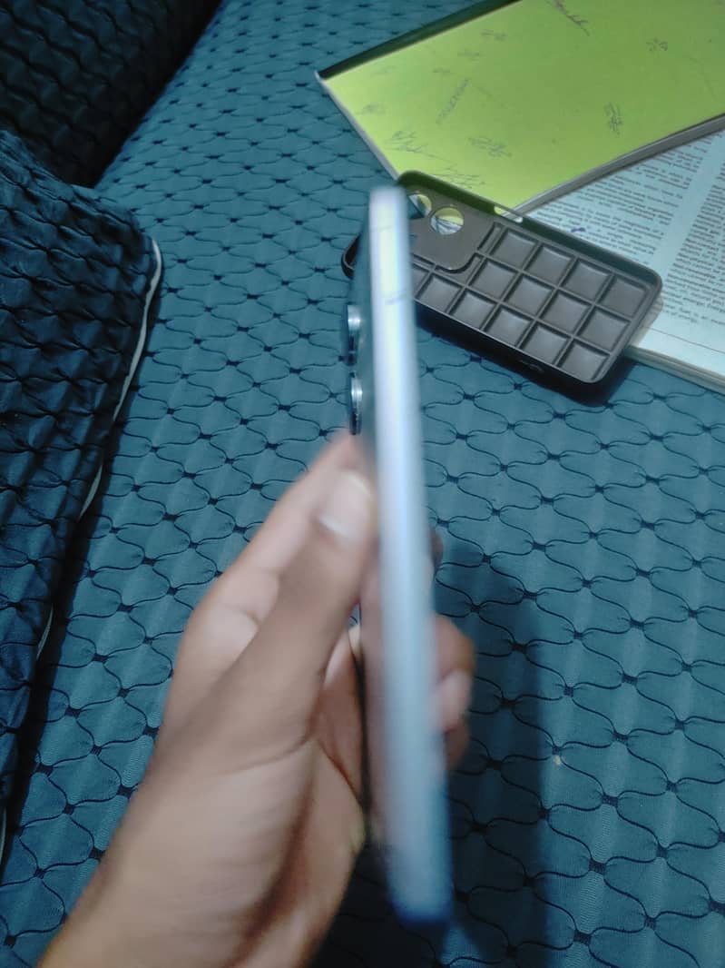 Realme Note 60 1