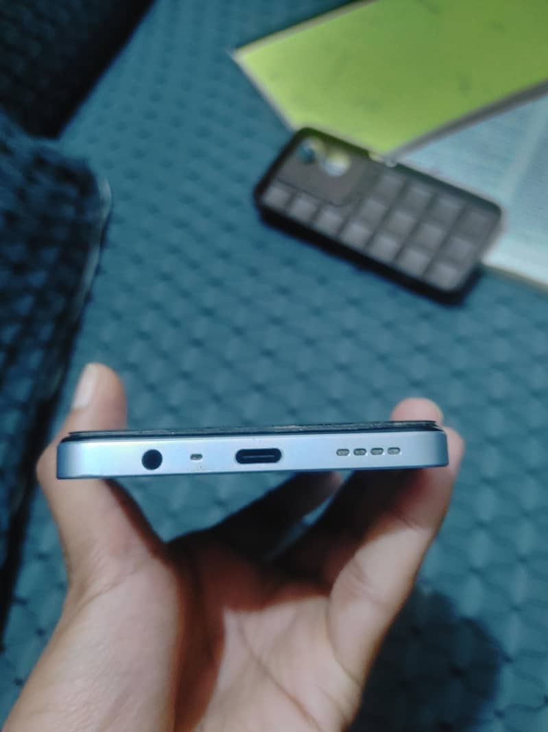 Realme Note 60 2