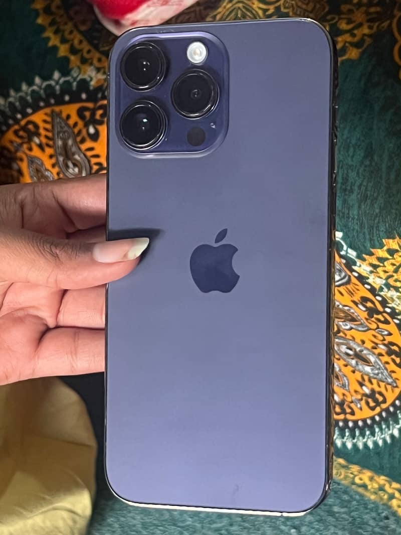 Apple iPhone 14 Pro Max 0