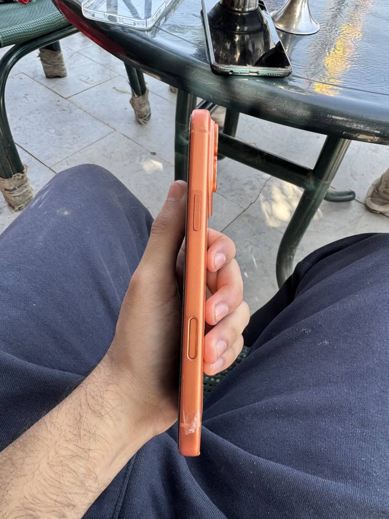 Apple iPhone 17 Pro Max 0