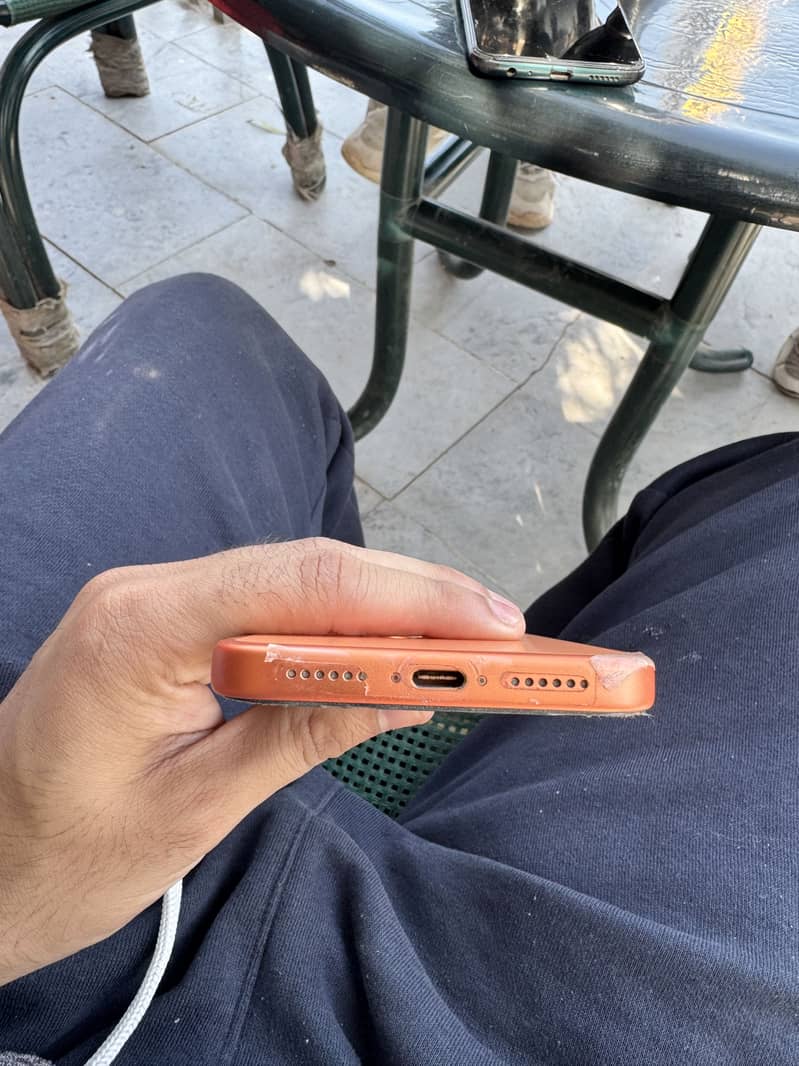 Apple iPhone 17 Pro Max 3