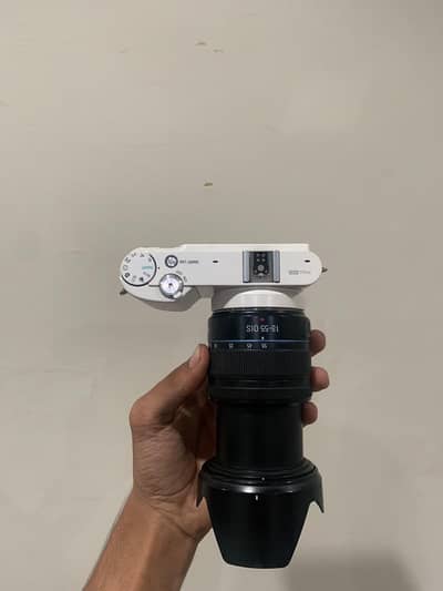 Samsung NX 1000 With Gift Price