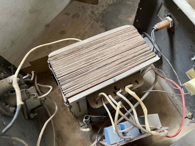 Voltage stabilizer 1