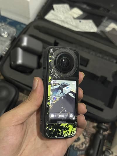 Insta360 X3 | 6 Batteries + Full Accessories
