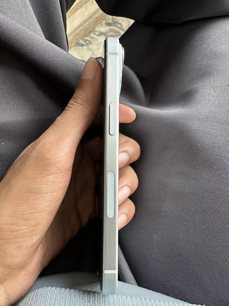 Apple iPhone 15 3