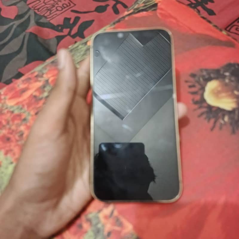 Apple iPhone 13 Pro 3