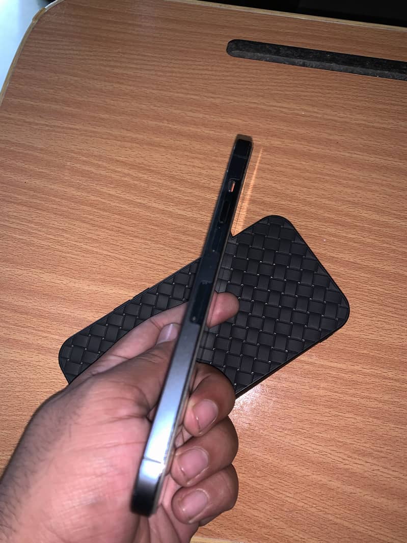 Apple iPhone 12 Pro Max 1