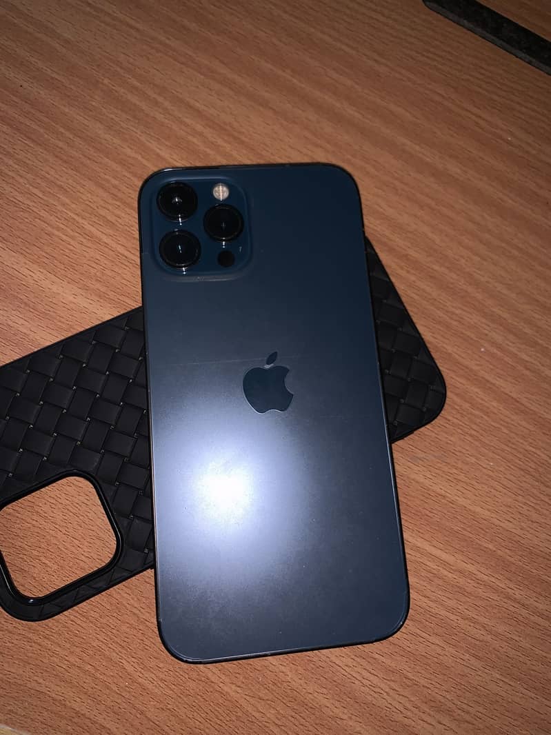 Apple iPhone 12 Pro Max 2