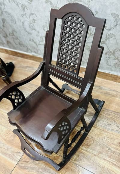 Rocking Chair for Kids in Chinioti Wood/ Rocking Chair/ Kids Chair