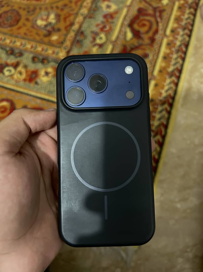 Apple iPhone 17 Pro 0