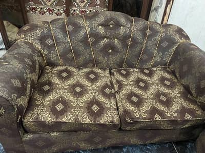 3 to 1 seater available