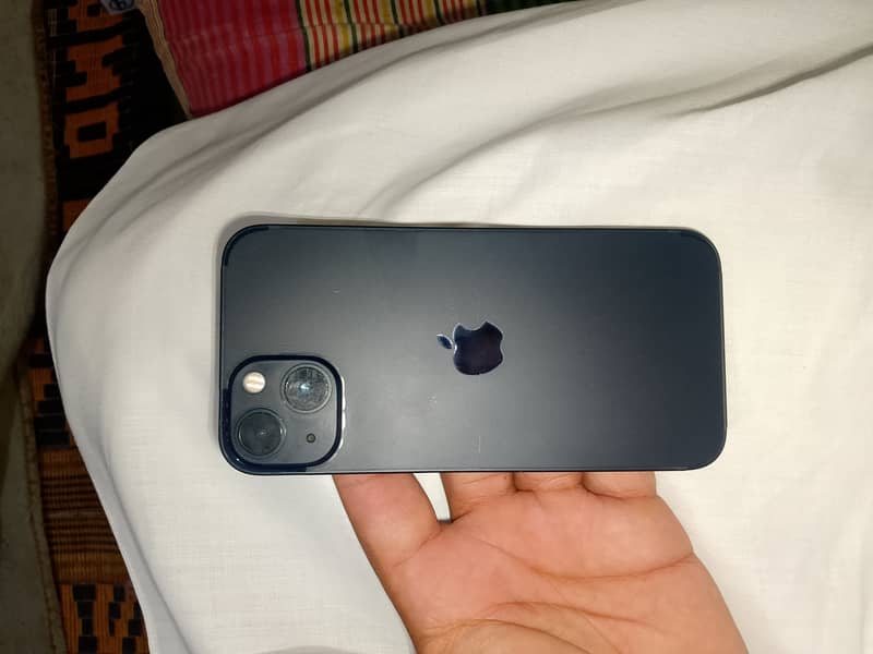 Apple iPhone 13 3