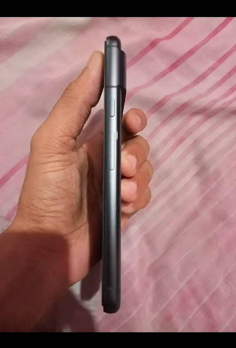 Google Pixel 8 3