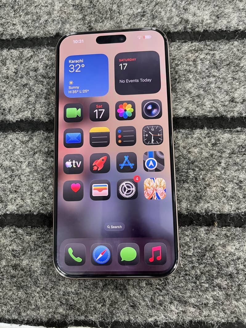 Apple iPhone 16 Pro Max 0
