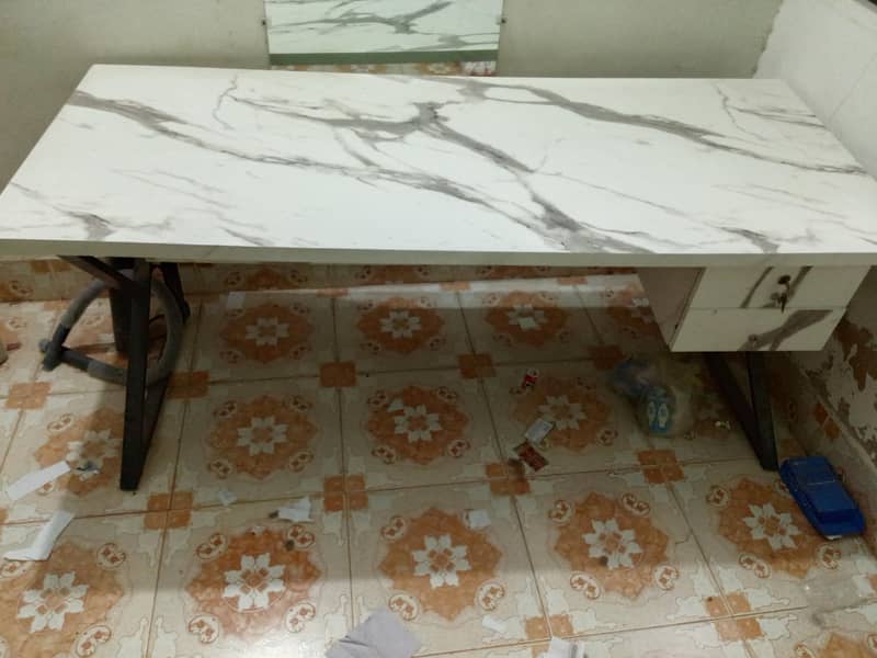 computer table / office table 0