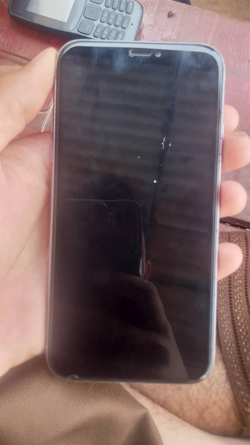 Apple iPhone 11 5