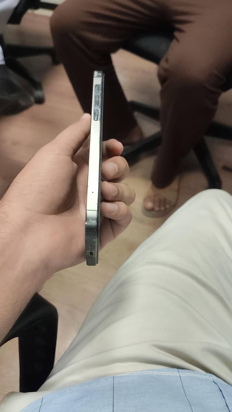 Apple iPhone 12 Pro 5