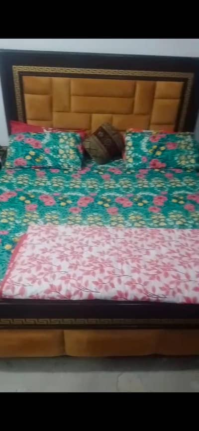Double Bed with Side tables and Metris