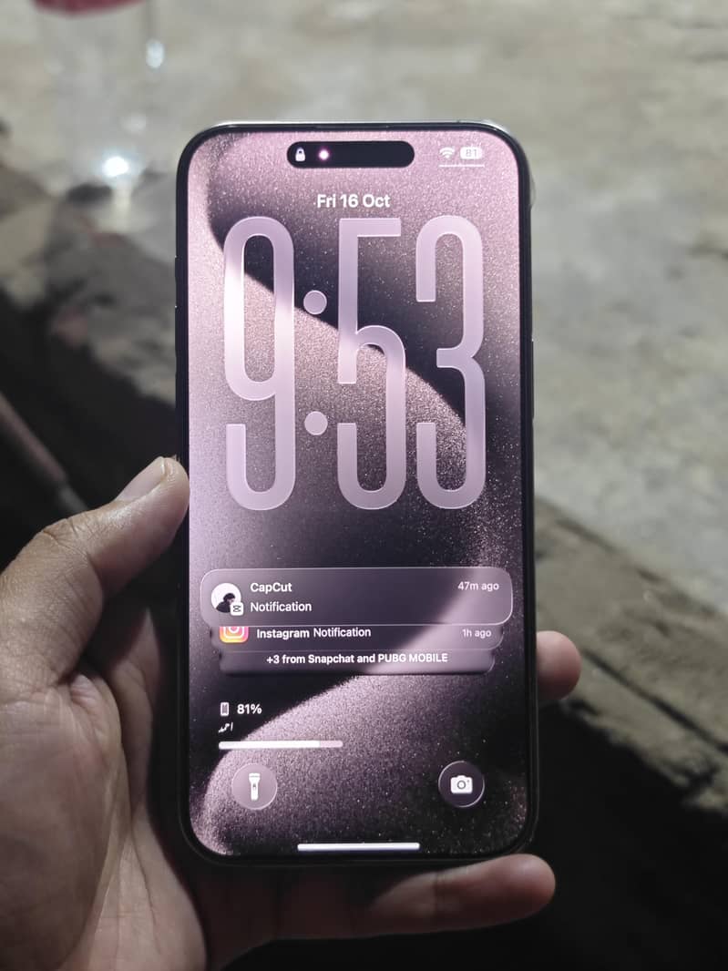 Apple iPhone 15 Pro Max 4