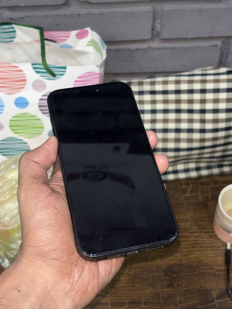 Apple iPhone 15 pro max 6