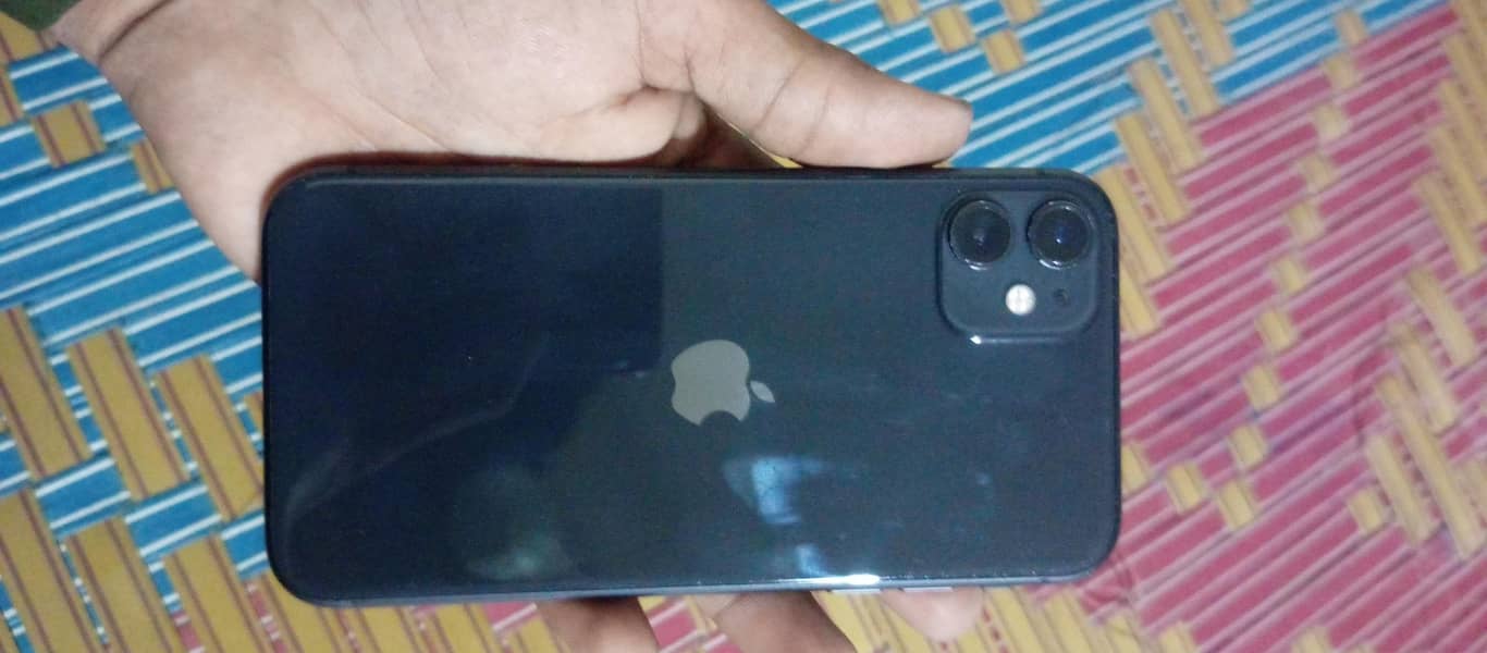 Apple iPhone 11 0