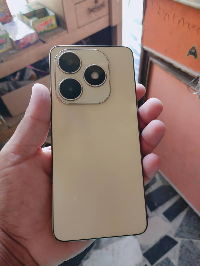 Tecno CAMON 20 2