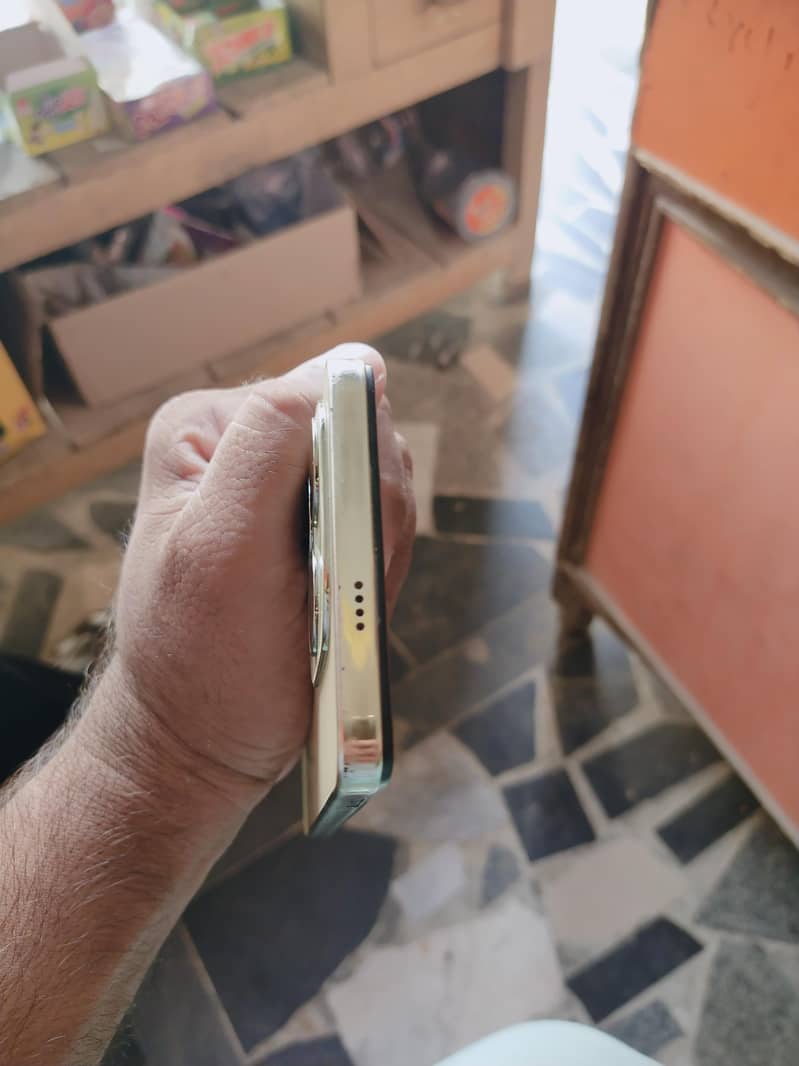 Tecno CAMON 20 4