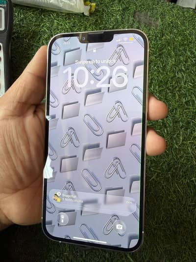 Apple iPhone 13