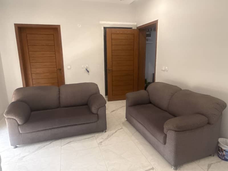 4 Seater Sofa 0
