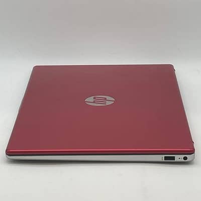 Hp 15 fd0083wm 15.6"inch [for parts or repair](damaged power/ic issue.