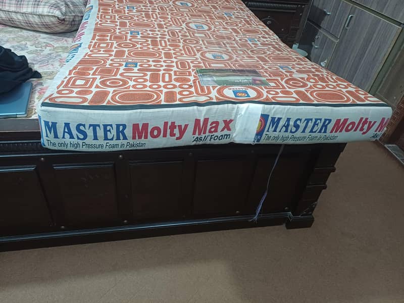 master molty foam single 7