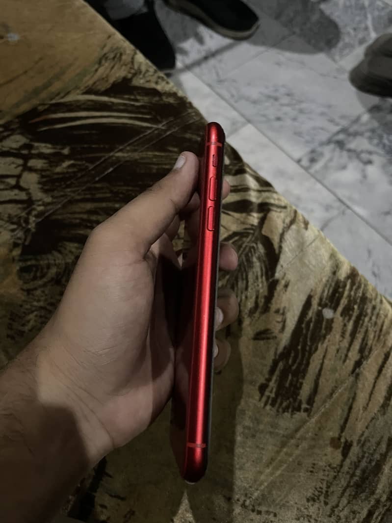 Apple iPhone XR 3