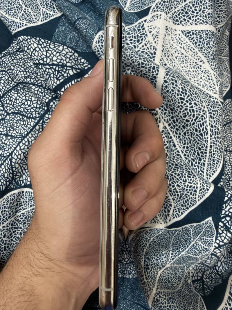 Apple iPhone X 7