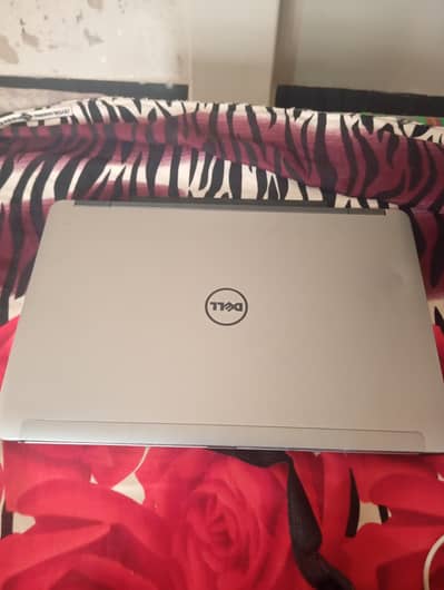 128 gb SSD card install 2gb graphic card &128 HDD