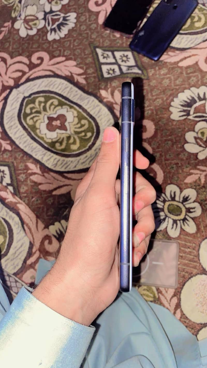 Google Pixel 7a 2