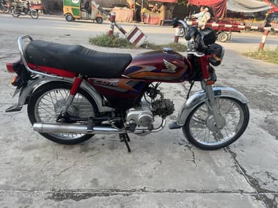 2024/2025 model h bike ok h Kisi kisam ka kam nahi hai All Punjb numbr