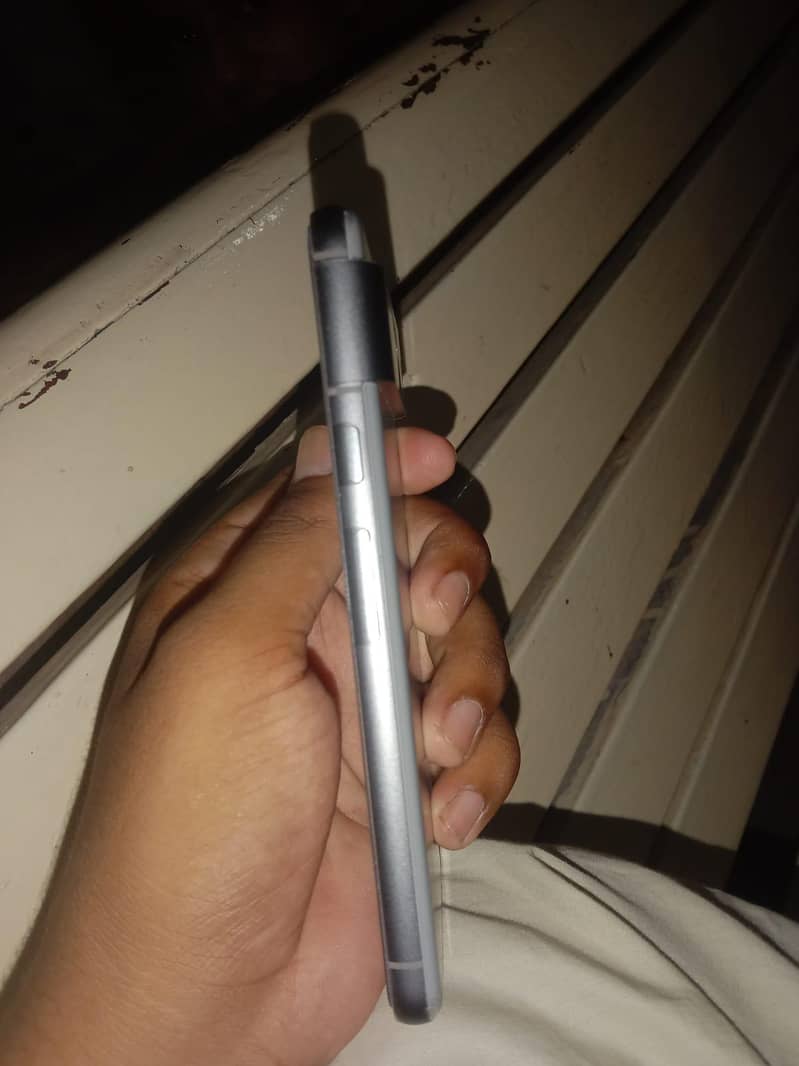 Google Pixel 8 1