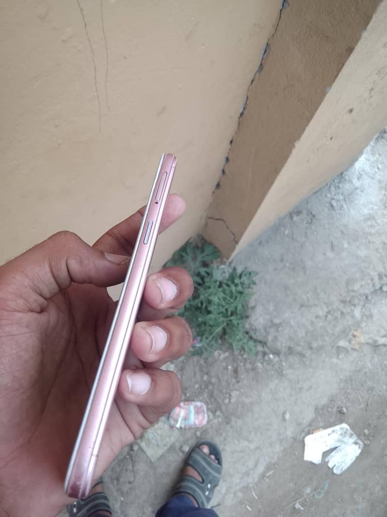 OPPO A57 2