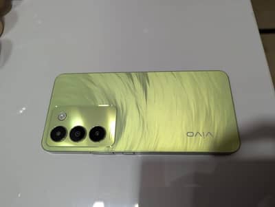 Vivo Y100 8/256 official approved with box