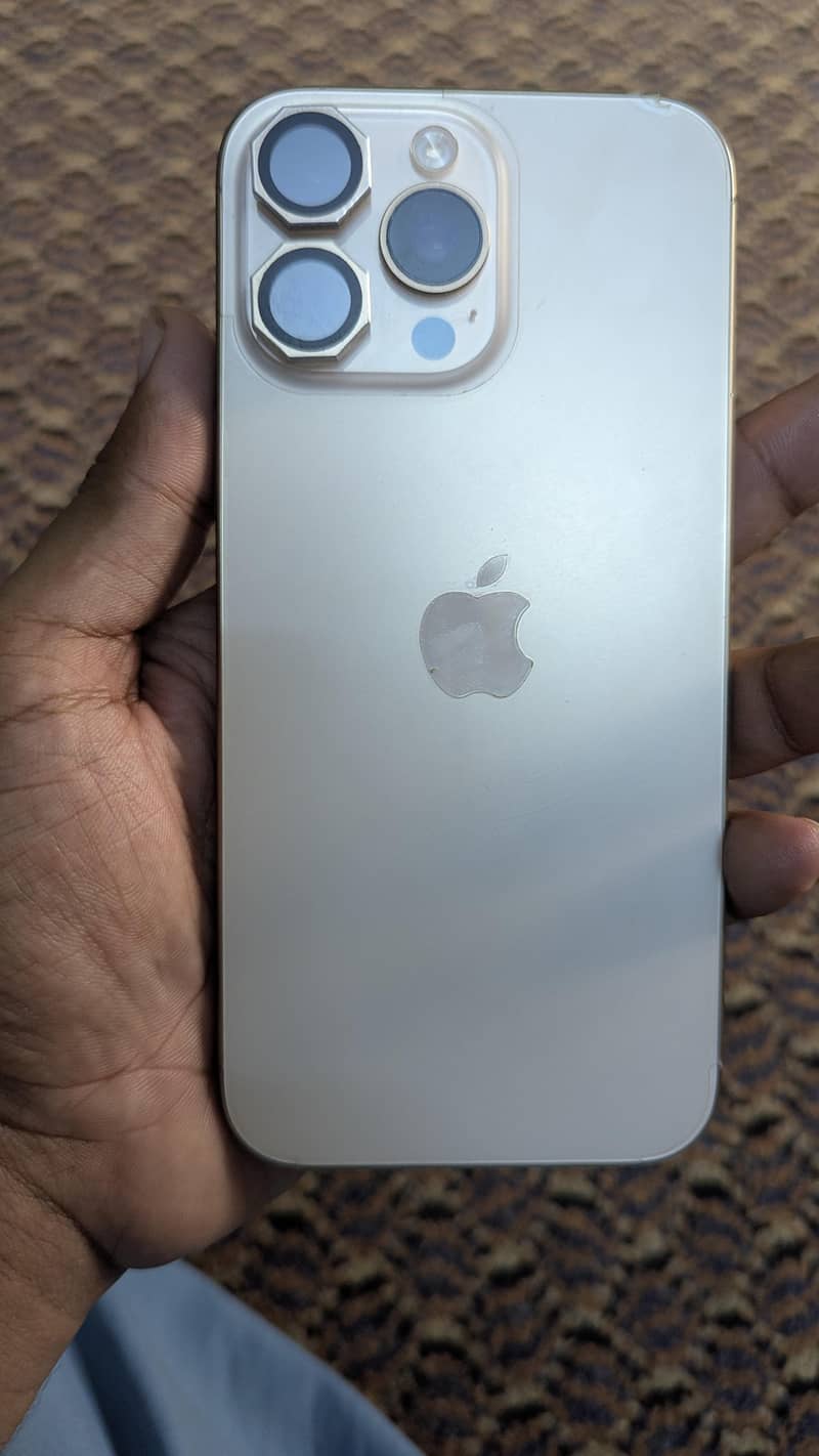 Apple iPhone 16 Pro Max 0