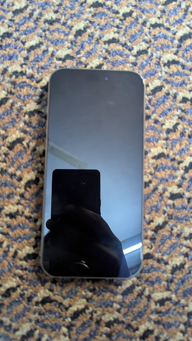 Apple iPhone 16 Pro Max 2