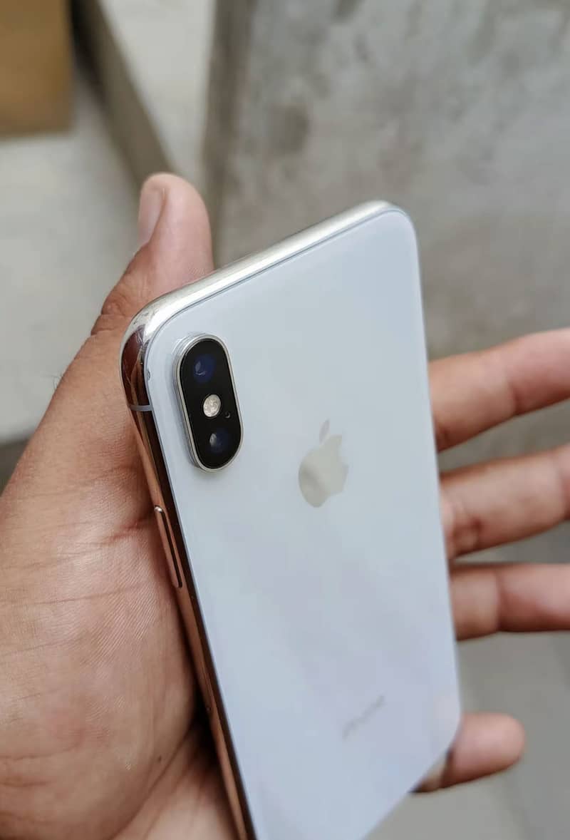 Apple iPhone X 1